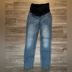 Levi’s Jeans-maternity